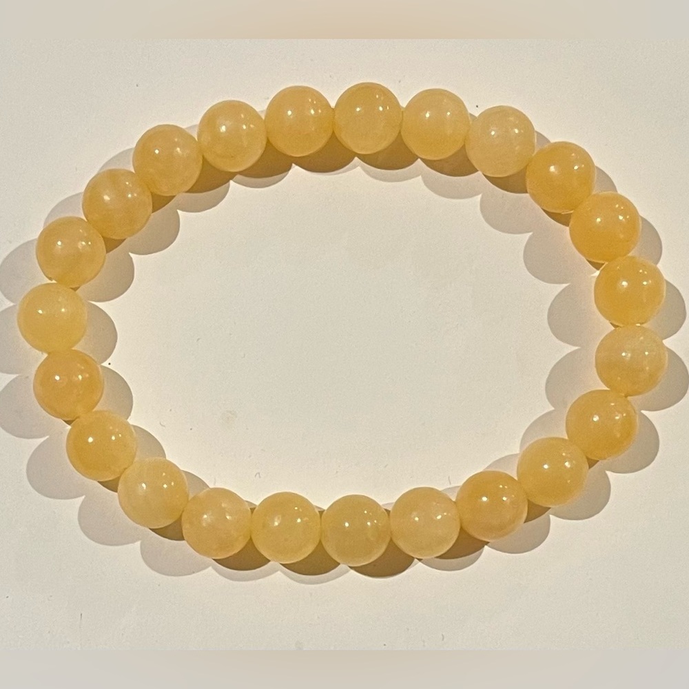 Yellow Jade Quartz Crystal Bead Bracelet.  8mm beads. NWOT.